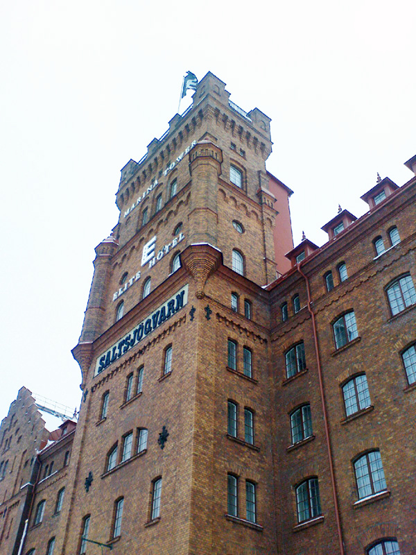 Elite Hotel Marina Tower i Saltsjöqvarn öppnade våren 2010