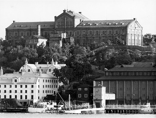 Sommelis nu rivna linoljefabrik på Henriksborg