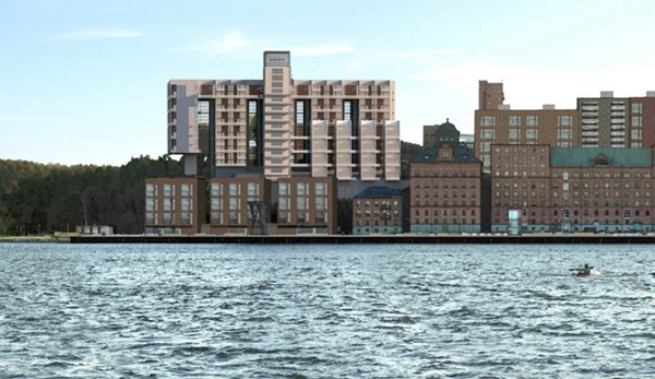 Kvarnholmen, Nacka: Stockholm Lighthouse och norra kajen syns från Saltsjön