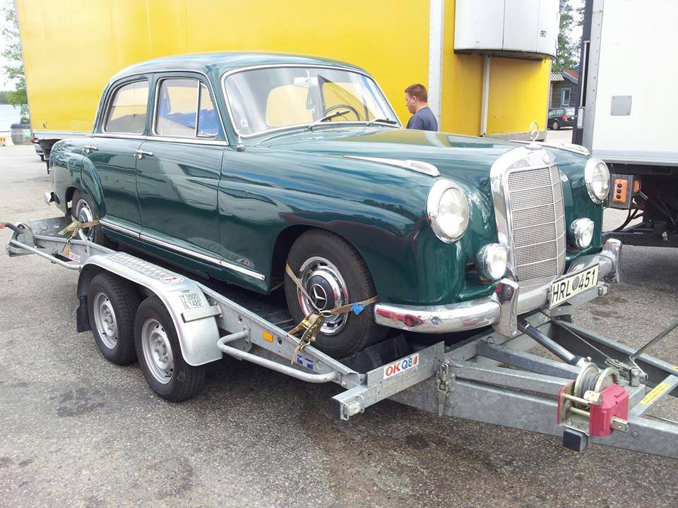 Mercedes 219 från 1958 i Saltsjöqvarn AB:s tjänst