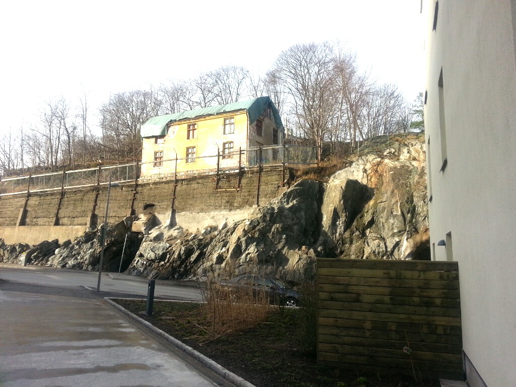 Finnboda, Nacka: Disponenthuset från 1800-talet ovanför Finnboda Hamnplan