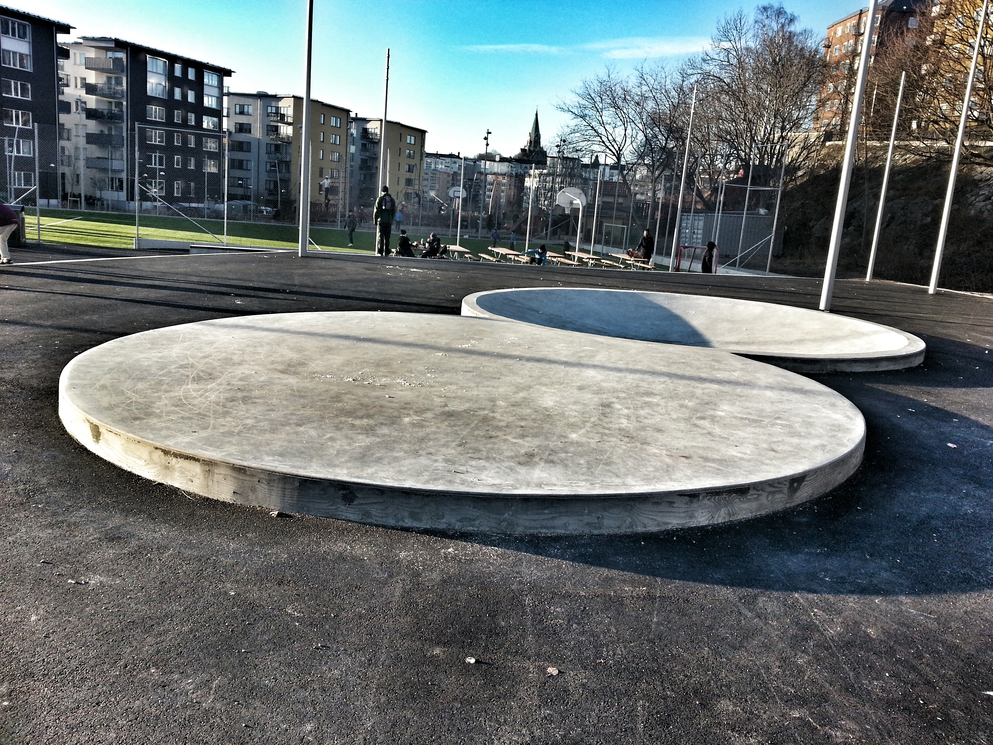Skatepark i Anders Franzéns parken i Henriksdalshamnen