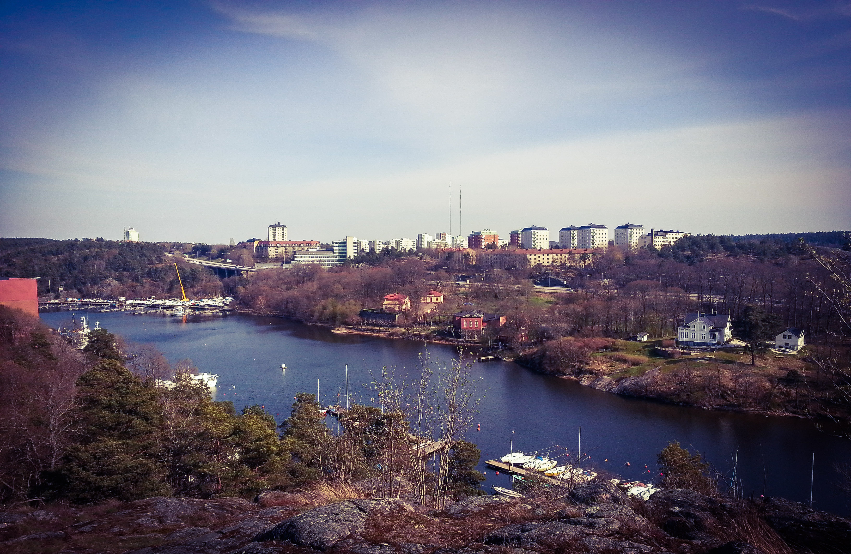 utsikten från skogen trolldalen i nacka