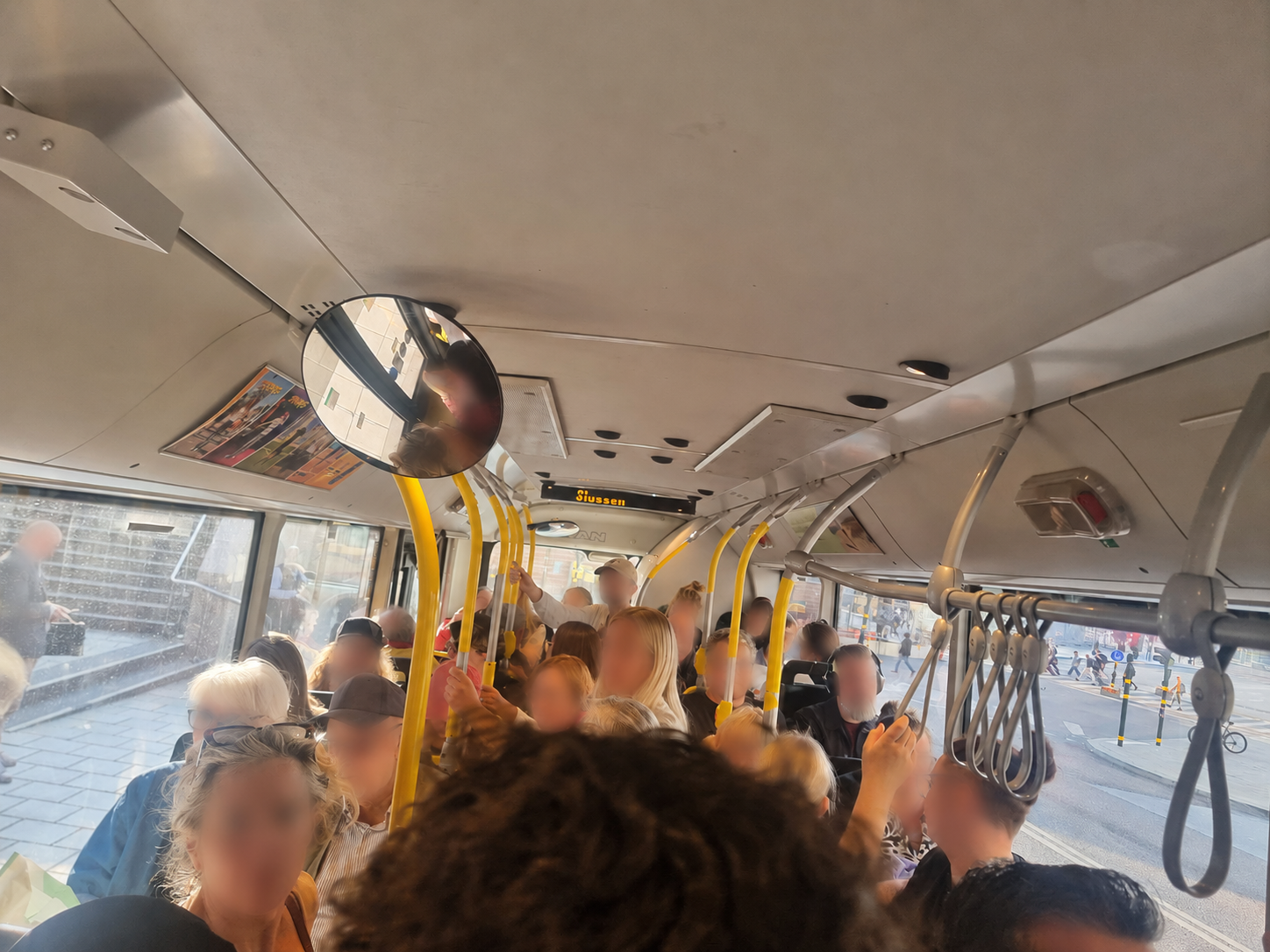 27 samtida avgångar på buss 53 & 55 från Slussen